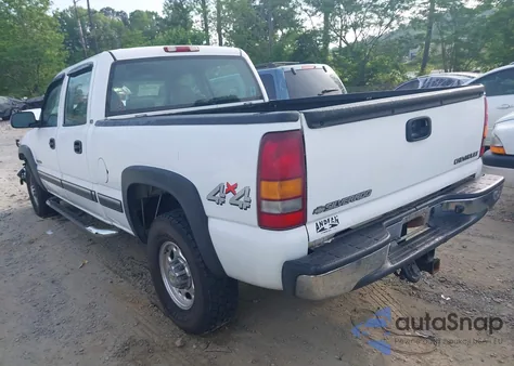 2002 Chevrolet Silverado 1500Hd Ls from USA, damaged, VIN 1GCGK13U02F188595
